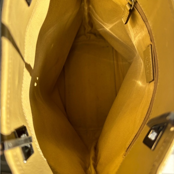 Gucci Pink Canvas Top Handle Bag 
COA included - Picture 5 of 14